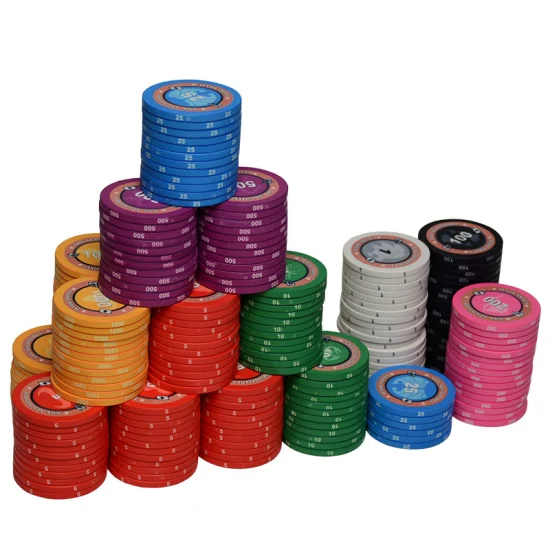 Ensemble de jetons de poker et de jeu et de domino de haute qualité